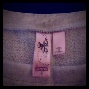 Cute gray cuffed sleeve shirt